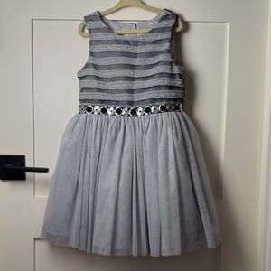 Elegant Sleeveless Silver Kids Dress